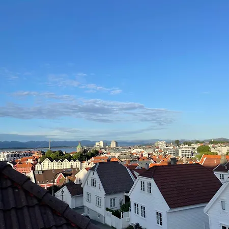 Newly Renovated Downtown In The Old Town Of Stavanger