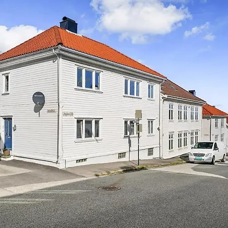 Newly Renovated Downtown In The Old Town Of Stavanger